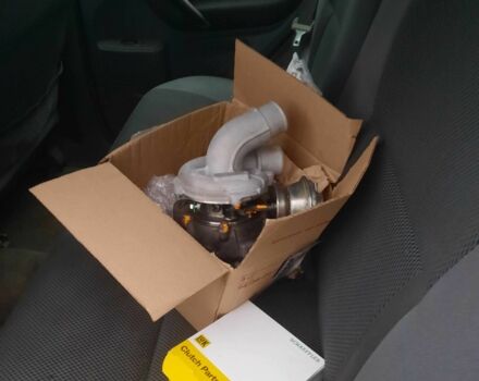 Серый Тойота РАВ 4, объемом двигателя 2 л и пробегом 404 тыс. км за 2613 $, фото 1 на Automoto.ua