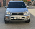 Сірий Тойота РАВ 4, об'ємом двигуна 2 л та пробігом 239 тис. км за 7300 $, фото 1 на Automoto.ua