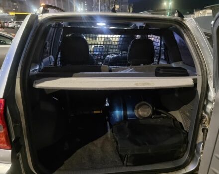 Серый Тойота РАВ 4, объемом двигателя 2 л и пробегом 338 тыс. км за 5700 $, фото 5 на Automoto.ua