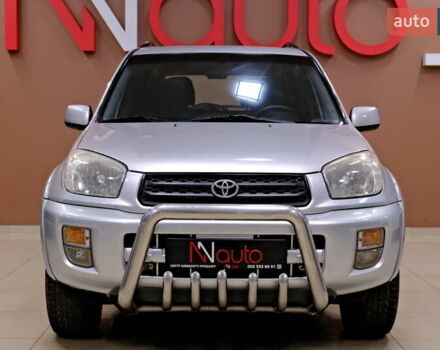 Серый Тойота РАВ 4, объемом двигателя 2 л и пробегом 275 тыс. км за 6900 $, фото 1 на Automoto.ua