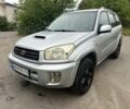 Серый Тойота РАВ 4, объемом двигателя 2 л и пробегом 200 тыс. км за 3350 $, фото 1 на Automoto.ua