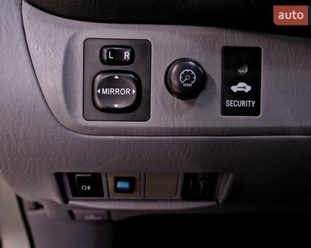 Серый Тойота РАВ 4, объемом двигателя 2 л и пробегом 275 тыс. км за 6900 $, фото 21 на Automoto.ua