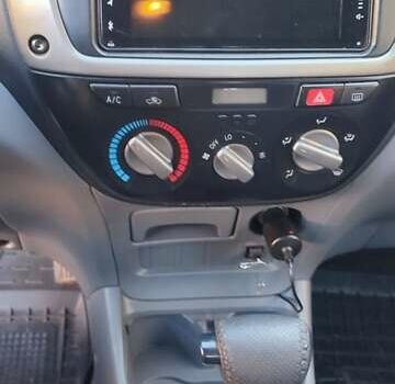 Серый Тойота РАВ 4, объемом двигателя 2 л и пробегом 191 тыс. км за 6700 $, фото 8 на Automoto.ua