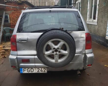 Серый Тойота РАВ 4, объемом двигателя 2 л и пробегом 404 тыс. км за 2613 $, фото 2 на Automoto.ua