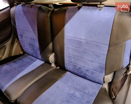 Серый Тойота РАВ 4, объемом двигателя 2 л и пробегом 275 тыс. км за 6900 $, фото 30 на Automoto.ua