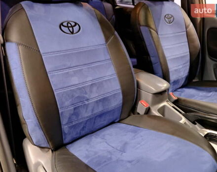 Серый Тойота РАВ 4, объемом двигателя 2 л и пробегом 275 тыс. км за 6900 $, фото 38 на Automoto.ua