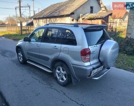 Сірий Тойота РАВ 4, об'ємом двигуна 2 л та пробігом 330 тис. км за 4350 $, фото 22 на Automoto.ua