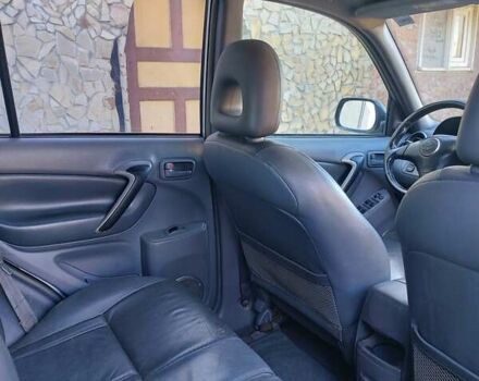 Сірий Тойота РАВ 4, об'ємом двигуна 2 л та пробігом 330 тис. км за 4350 $, фото 33 на Automoto.ua