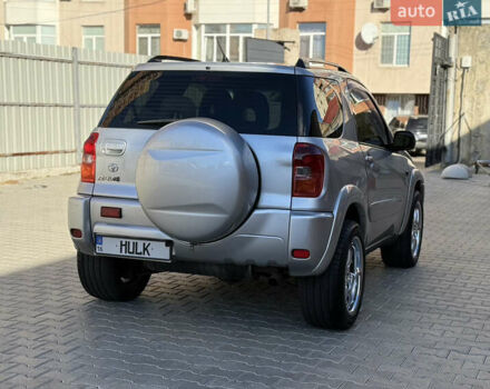 Сірий Тойота РАВ 4, об'ємом двигуна 2 л та пробігом 239 тис. км за 7300 $, фото 8 на Automoto.ua