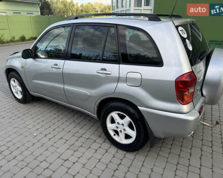 Сірий Тойота РАВ 4, об'ємом двигуна 2 л та пробігом 346 тис. км за 6000 $, фото 5 на Automoto.ua