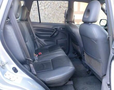 Сірий Тойота РАВ 4, об'ємом двигуна 2 л та пробігом 330 тис. км за 4350 $, фото 34 на Automoto.ua