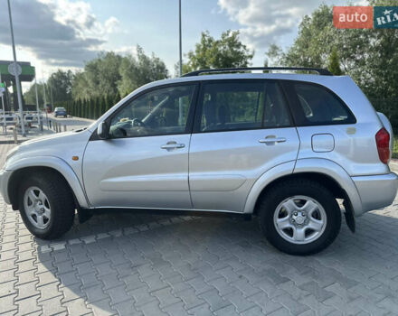 Сірий Тойота РАВ 4, об'ємом двигуна 2 л та пробігом 206 тис. км за 7800 $, фото 9 на Automoto.ua