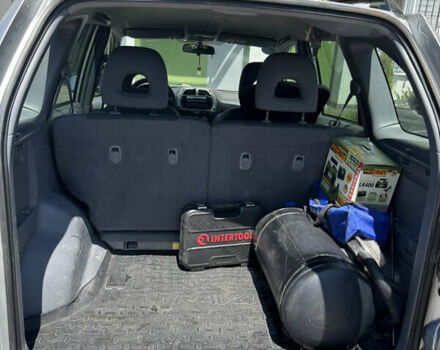 Сірий Тойота РАВ 4, об'ємом двигуна 2 л та пробігом 346 тис. км за 6000 $, фото 6 на Automoto.ua