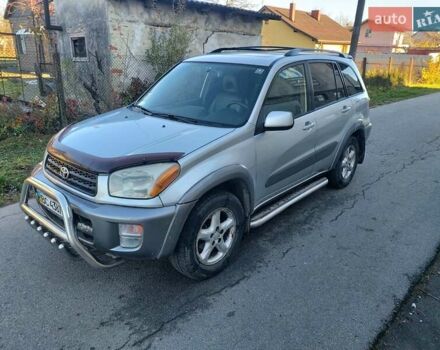 Сірий Тойота РАВ 4, об'ємом двигуна 2 л та пробігом 330 тис. км за 4350 $, фото 1 на Automoto.ua