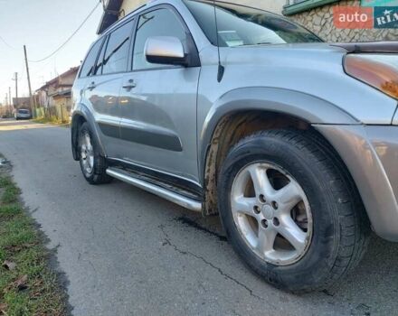 Сірий Тойота РАВ 4, об'ємом двигуна 2 л та пробігом 330 тис. км за 4350 $, фото 7 на Automoto.ua