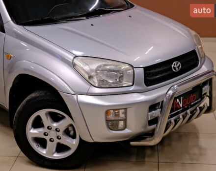 Серый Тойота РАВ 4, объемом двигателя 2 л и пробегом 275 тыс. км за 6900 $, фото 6 на Automoto.ua