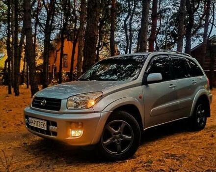 Серый Тойота РАВ 4, объемом двигателя 2 л и пробегом 273 тыс. км за 7300 $, фото 3 на Automoto.ua