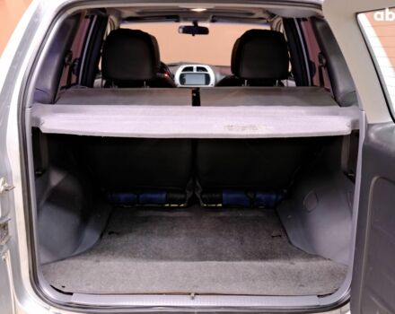 Серый Тойота РАВ 4, объемом двигателя 2 л и пробегом 275 тыс. км за 6900 $, фото 8 на Automoto.ua