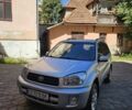 Серый Тойота РАВ 4, объемом двигателя 2 л и пробегом 420 тыс. км за 6500 $, фото 2 на Automoto.ua