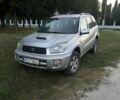 Серый Тойота РАВ 4, объемом двигателя 2 л и пробегом 1000 тыс. км за 3300 $, фото 1 на Automoto.ua