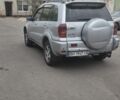 Серый Тойота РАВ 4, объемом двигателя 2 л и пробегом 238 тыс. км за 6300 $, фото 1 на Automoto.ua