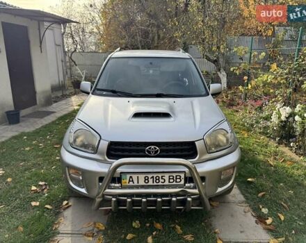 Серый Тойота РАВ 4, объемом двигателя 2 л и пробегом 285 тыс. км за 6500 $, фото 1 на Automoto.ua
