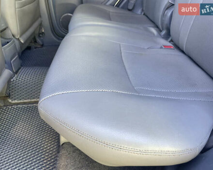 Серый Тойота РАВ 4, объемом двигателя 2 л и пробегом 266 тыс. км за 4999 $, фото 10 на Automoto.ua