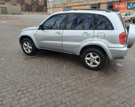 Серый Тойота РАВ 4, объемом двигателя 2 л и пробегом 309 тыс. км за 5400 $, фото 2 на Automoto.ua