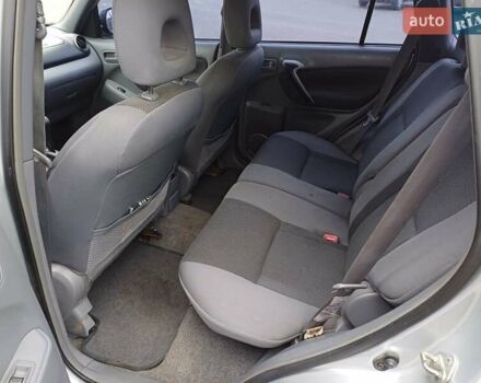 Серый Тойота РАВ 4, объемом двигателя 2 л и пробегом 309 тыс. км за 5400 $, фото 9 на Automoto.ua