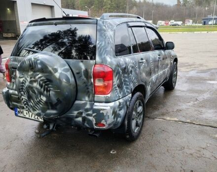 Серый Тойота РАВ 4, объемом двигателя 2 л и пробегом 290 тыс. км за 3050 $, фото 2 на Automoto.ua