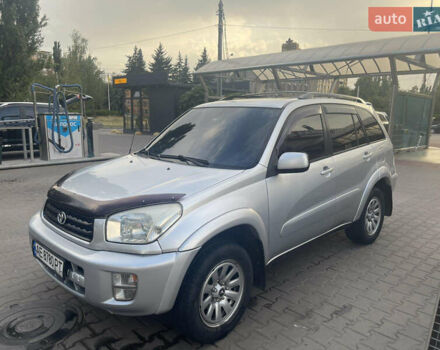 Серый Тойота РАВ 4, объемом двигателя 2 л и пробегом 323 тыс. км за 6200 $, фото 1 на Automoto.ua