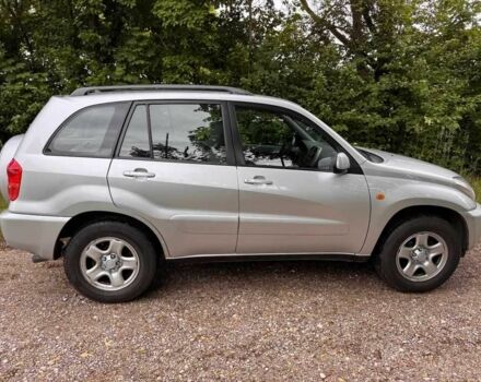 Серый Тойота РАВ 4, объемом двигателя 2 л и пробегом 147 тыс. км за 1700 $, фото 2 на Automoto.ua