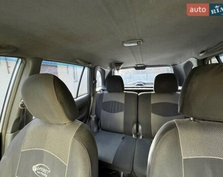 Серый Тойота РАВ 4, объемом двигателя 2 л и пробегом 285 тыс. км за 6500 $, фото 5 на Automoto.ua