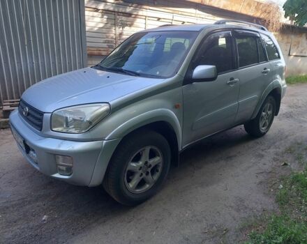 Серый Тойота РАВ 4, объемом двигателя 2 л и пробегом 209 тыс. км за 6900 $, фото 1 на Automoto.ua