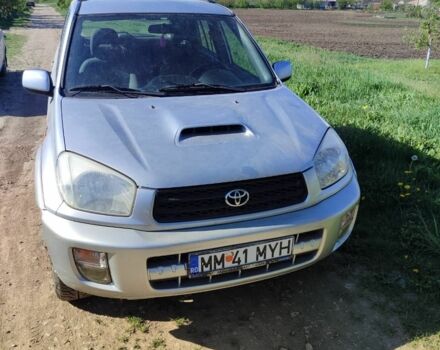 Сірий Тойота РАВ 4, об'ємом двигуна 2 л та пробігом 230 тис. км за 4100 $, фото 4 на Automoto.ua