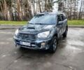 Серый Тойота РАВ 4, объемом двигателя 2 л и пробегом 290 тыс. км за 3050 $, фото 1 на Automoto.ua