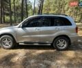 Серый Тойота РАВ 4, объемом двигателя 2 л и пробегом 305 тыс. км за 6000 $, фото 3 на Automoto.ua