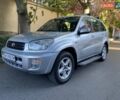 Сірий Тойота РАВ 4, об'ємом двигуна 2 л та пробігом 265 тис. км за 6500 $, фото 1 на Automoto.ua