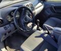 Сірий Тойота РАВ 4, об'ємом двигуна 2 л та пробігом 230 тис. км за 4100 $, фото 3 на Automoto.ua