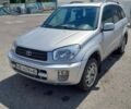 Серый Тойота РАВ 4, объемом двигателя 2 л и пробегом 692 тыс. км за 4340 $, фото 2 на Automoto.ua