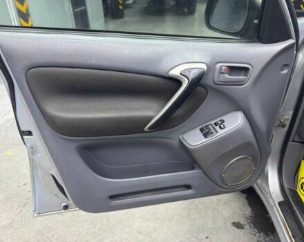 Серый Тойота РАВ 4, объемом двигателя 2 л и пробегом 468 тыс. км за 5999 $, фото 12 на Automoto.ua