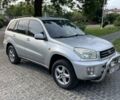 Сірий Тойота РАВ 4, об'ємом двигуна 2 л та пробігом 400 тис. км за 6600 $, фото 1 на Automoto.ua