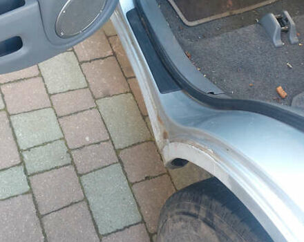 Сірий Тойота РАВ 4, об'ємом двигуна 2 л та пробігом 300 тис. км за 5000 $, фото 10 на Automoto.ua