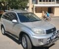 Серый Тойота РАВ 4, объемом двигателя 2 л и пробегом 316 тыс. км за 6948 $, фото 1 на Automoto.ua