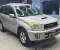Серый Тойота РАВ 4, объемом двигателя 2 л и пробегом 468 тыс. км за 5999 $, фото 1 на Automoto.ua