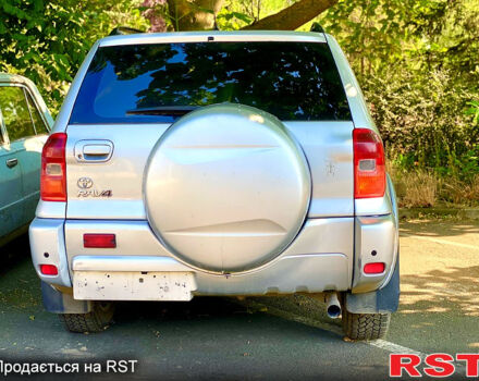 Серый Тойота РАВ 4, объемом двигателя 2 л и пробегом 300 тыс. км за 4500 $, фото 3 на Automoto.ua