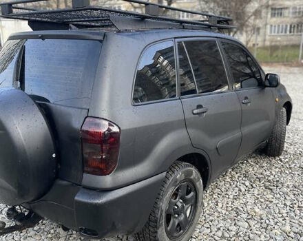 Серый Тойота РАВ 4, объемом двигателя 2 л и пробегом 400 тыс. км за 5100 $, фото 5 на Automoto.ua