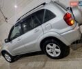 Сірий Тойота РАВ 4, об'ємом двигуна 2 л та пробігом 188 тис. км за 5500 $, фото 4 на Automoto.ua