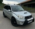 Серый Тойота РАВ 4, объемом двигателя 2 л и пробегом 227 тыс. км за 38 $, фото 1 на Automoto.ua