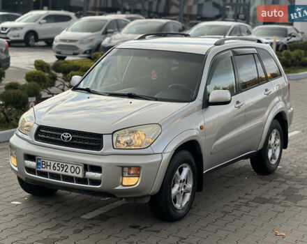 Серый Тойота РАВ 4, объемом двигателя 2 л и пробегом 180 тыс. км за 7000 $, фото 2 на Automoto.ua
